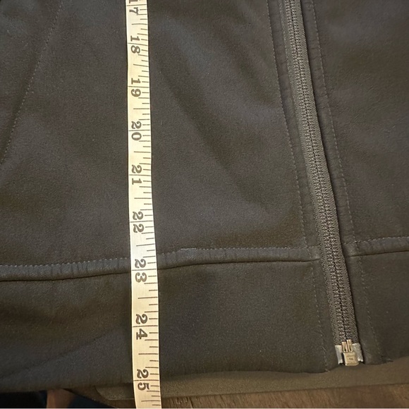 The North Face Outerwear Shell Jacket Fully Lined Size Small - Picture 8 of 8